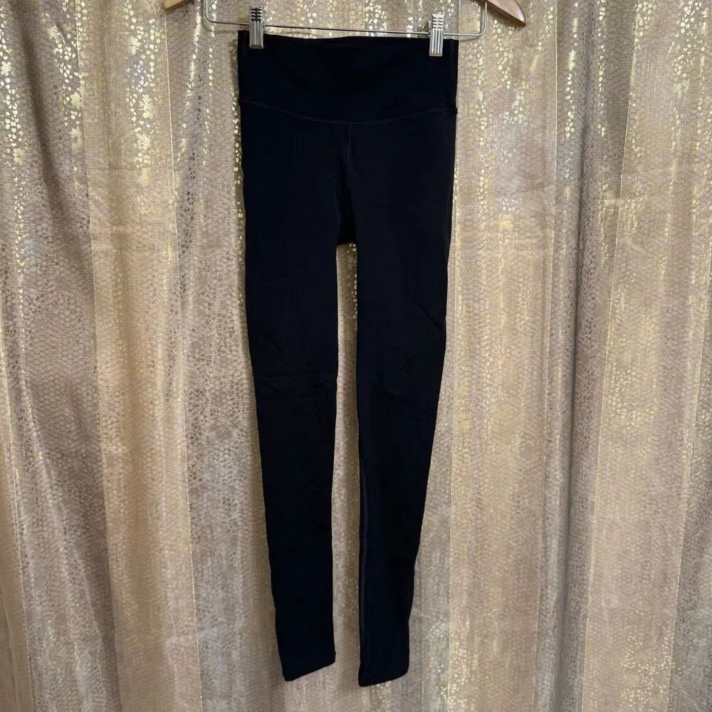 Lululemon Reveal Tight 26" Aurora Black Laser Cut Leggings Yoga Workout Size 4